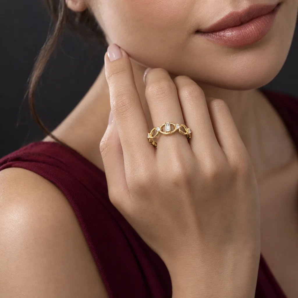Kıvrımlı Taşlı 585 Ayar Yüzük