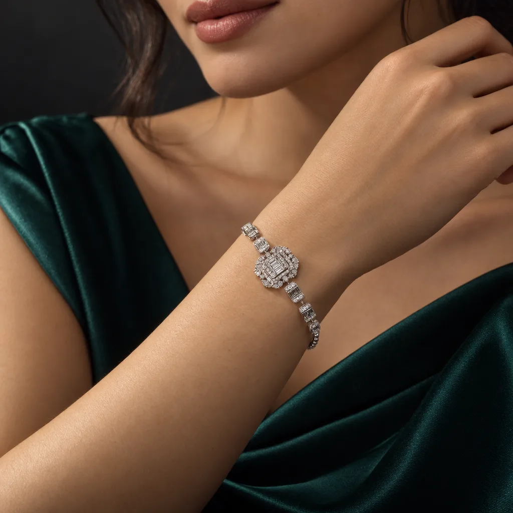 14 Ayar Pırlantalı Yuvarlak Motif Bileklik